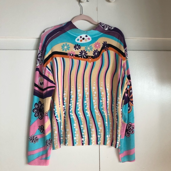 Beautiful, fine quality sweater. XXL - Picture 2 of 2